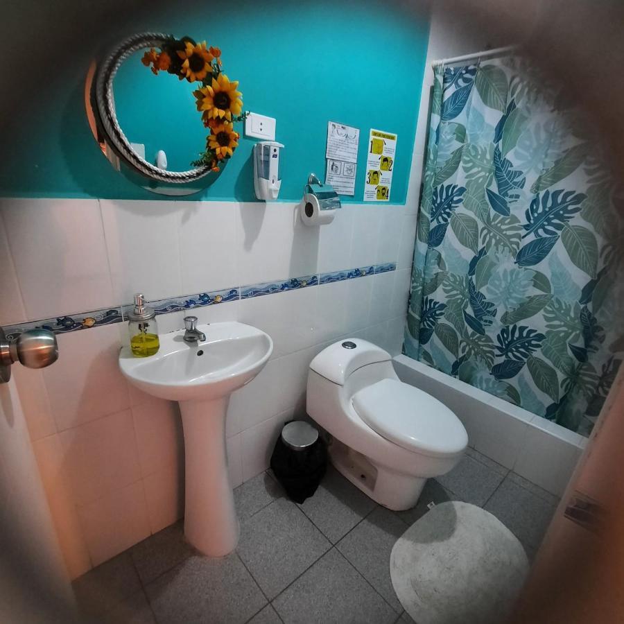 Hostal Brisa Marina Paracas Eksteriør bilde